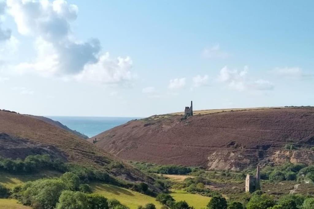 Newly Renovated Characterful Cottage, Wheal Rose Scorrier Buitenkant foto